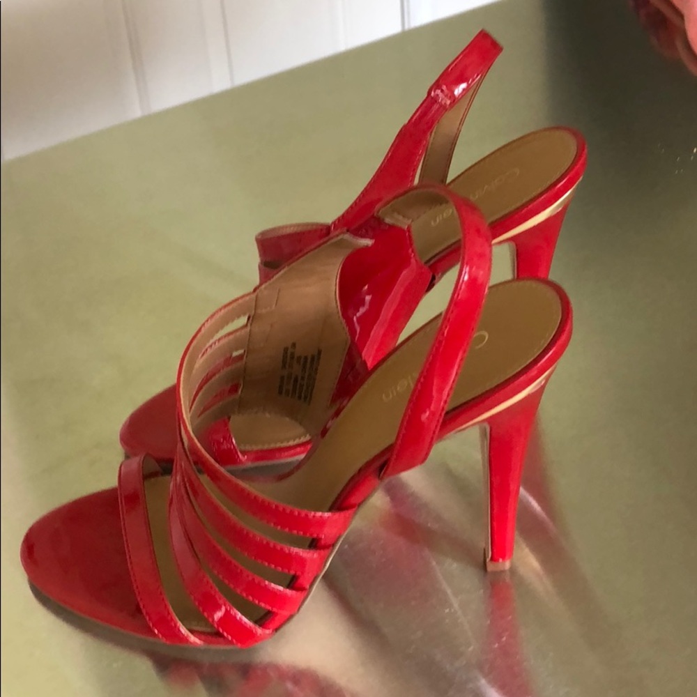 Shoes - Picture 3 of 4